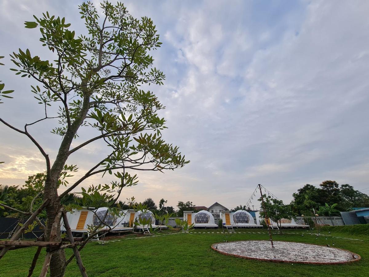 Sb Inn Phetchaburi Esterno foto